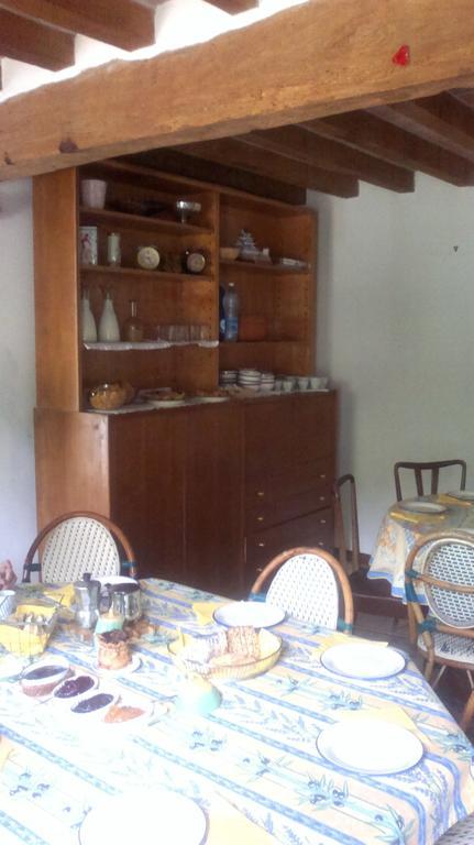 Casa Dell' Abbondanza B&B Agriturismo Vigoleno Ngoại thất bức ảnh