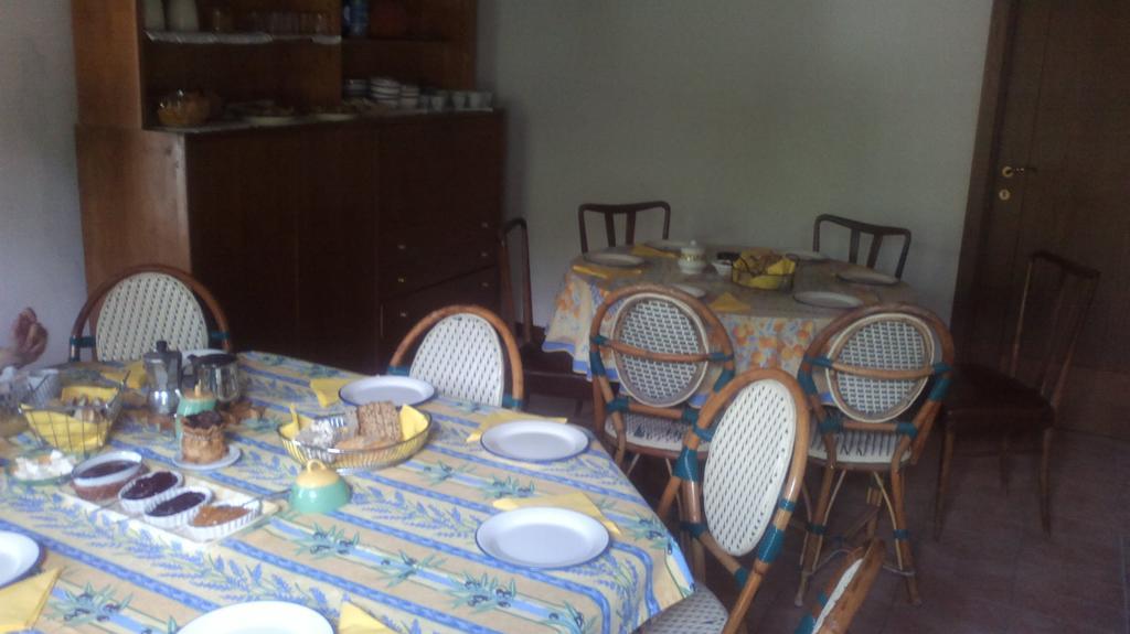 Casa Dell' Abbondanza B&B Agriturismo Vigoleno Ngoại thất bức ảnh
