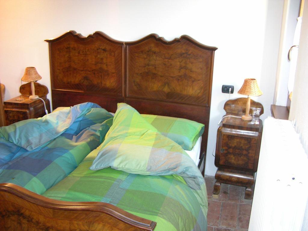 Casa Dell' Abbondanza B&B Agriturismo Vigoleno Phòng bức ảnh
