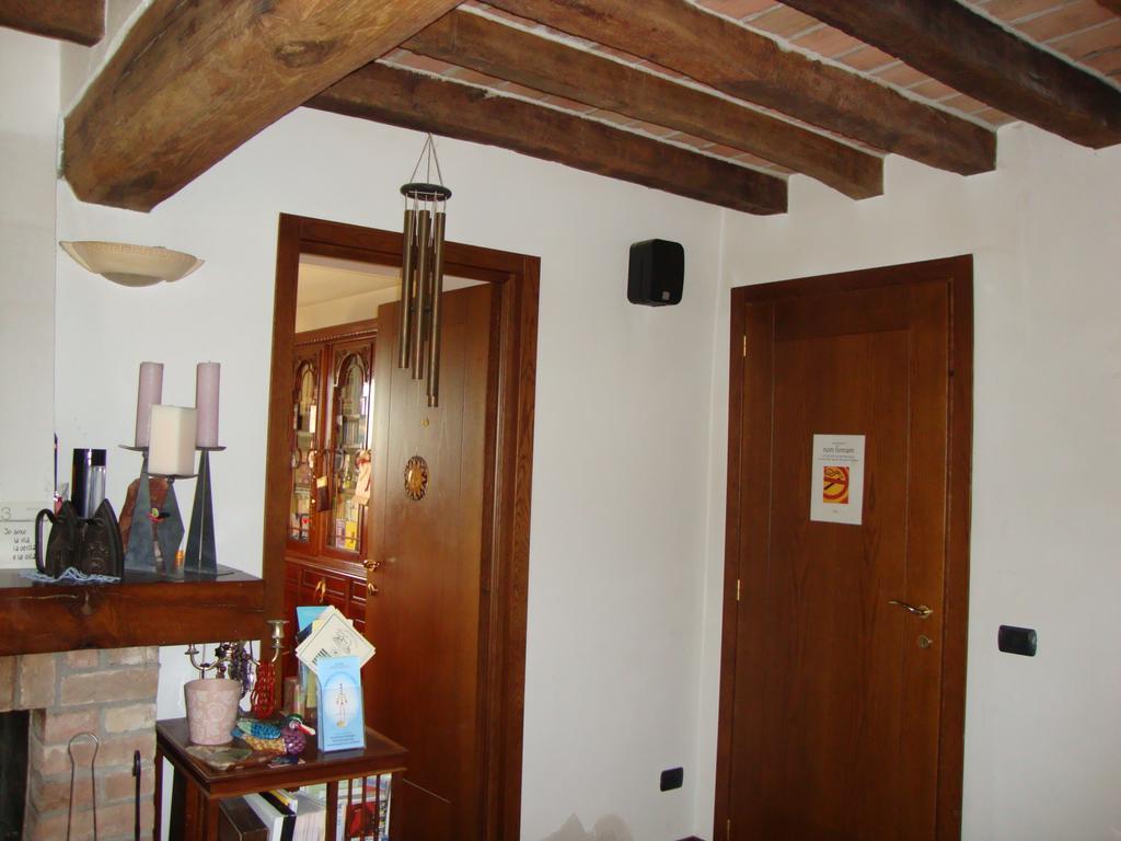 Casa Dell' Abbondanza B&B Agriturismo Vigoleno Ngoại thất bức ảnh